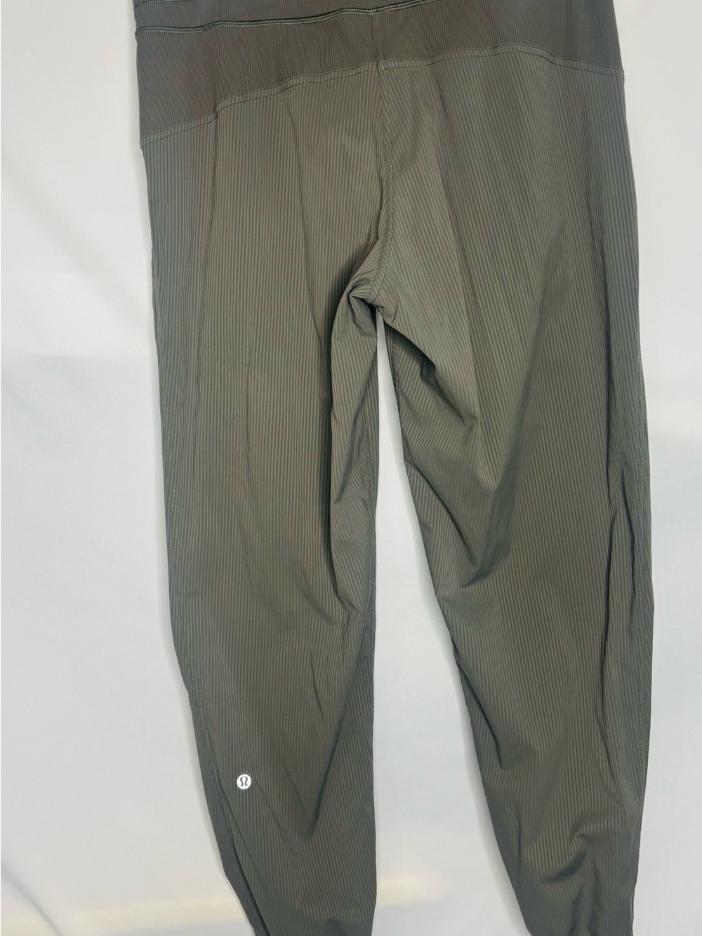 Lululemon Dance Studio Joggers in Sage green - Picture 11 of 11